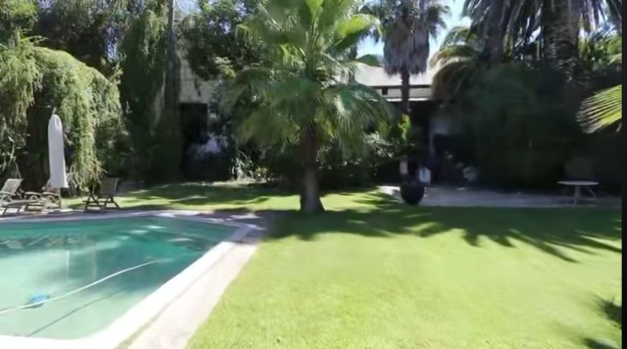 8 Bedroom Property for Sale in Hopefield Western Cape